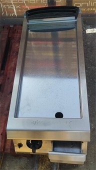 Μεταχειρισμένο Πλατό Αερίου Επιτραπέζιο Σειρά 90 Σκληρού Χρωμίου 40x90x30Cm OLIS